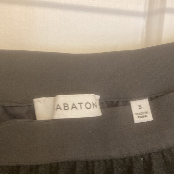 Aritzia pleated midi skirt - Picture 3 of 6